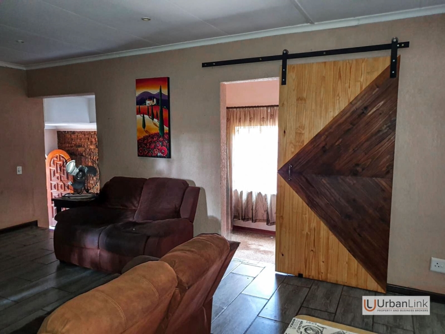 4 Bedroom Property for Sale in Cashan North West